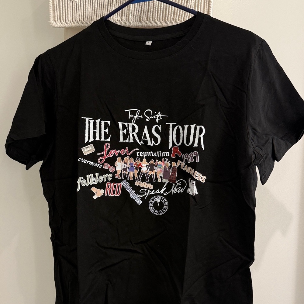 The Eras Tour Black T-Shirt Taylor Swift - Picture 2 of 5